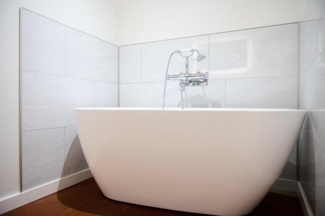 Le Repaire Lagardere Bed & Breakfast Lussac  Exterior foto